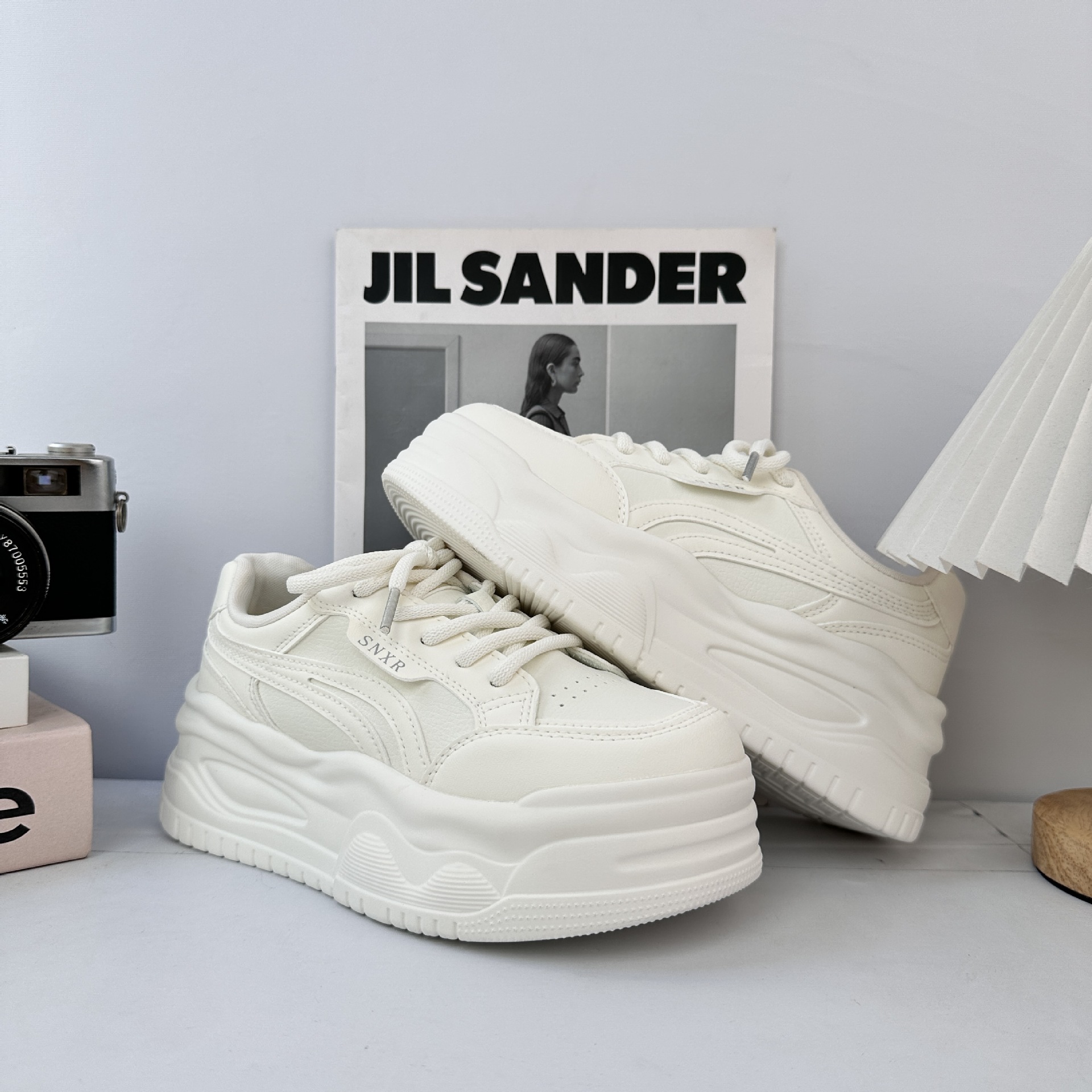 Zapatos deportivos Gump de estilo de Hong Kong para mujeres super caliente chic popular popular zapatos de skate casuales de nicho 2025 nuevos zapatos de papá