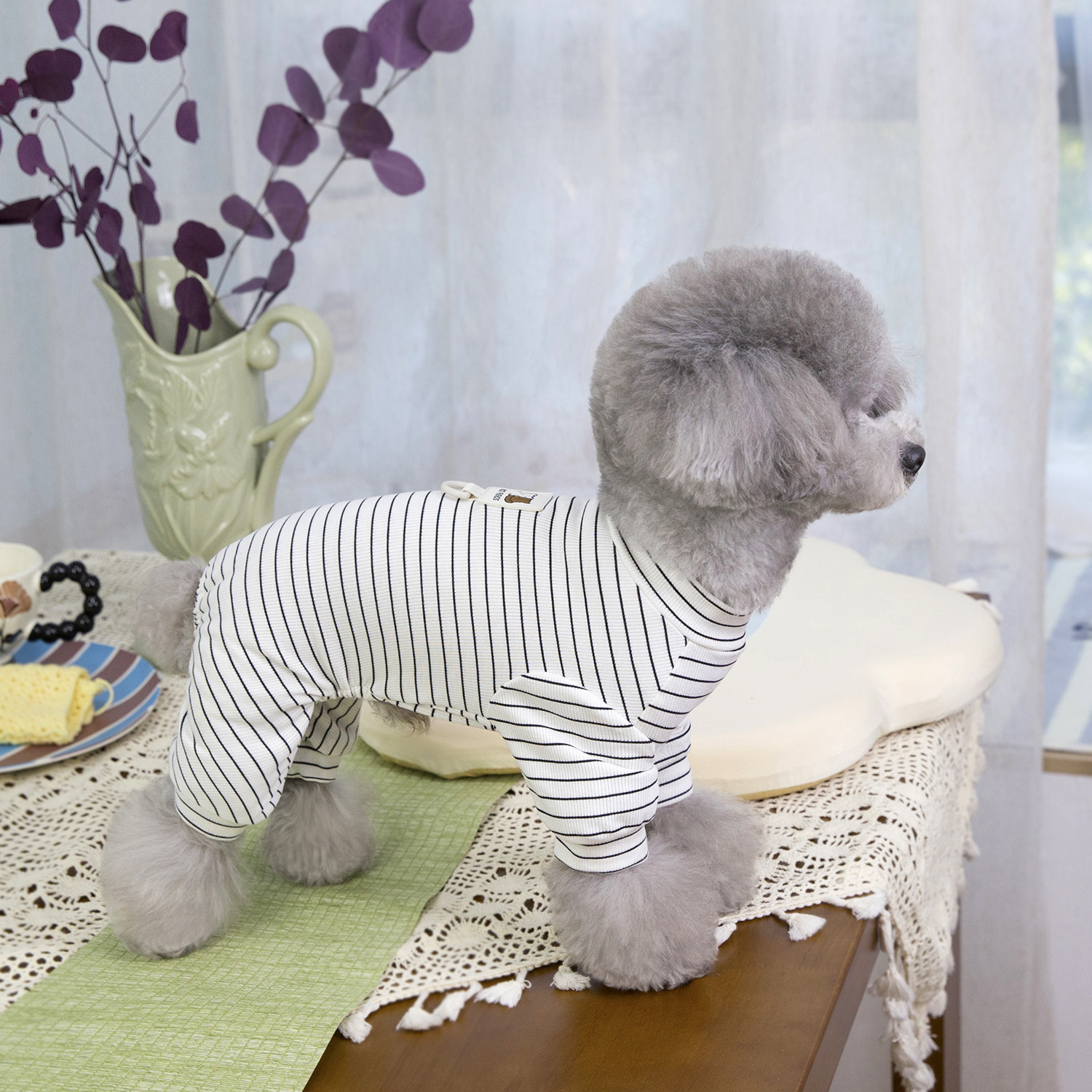 Primavera y verano perros rayas frescas etiqueta de tela coreana ropa de cuatro patas para perros pequeños y medianos gatos mascotas ropa de peluche