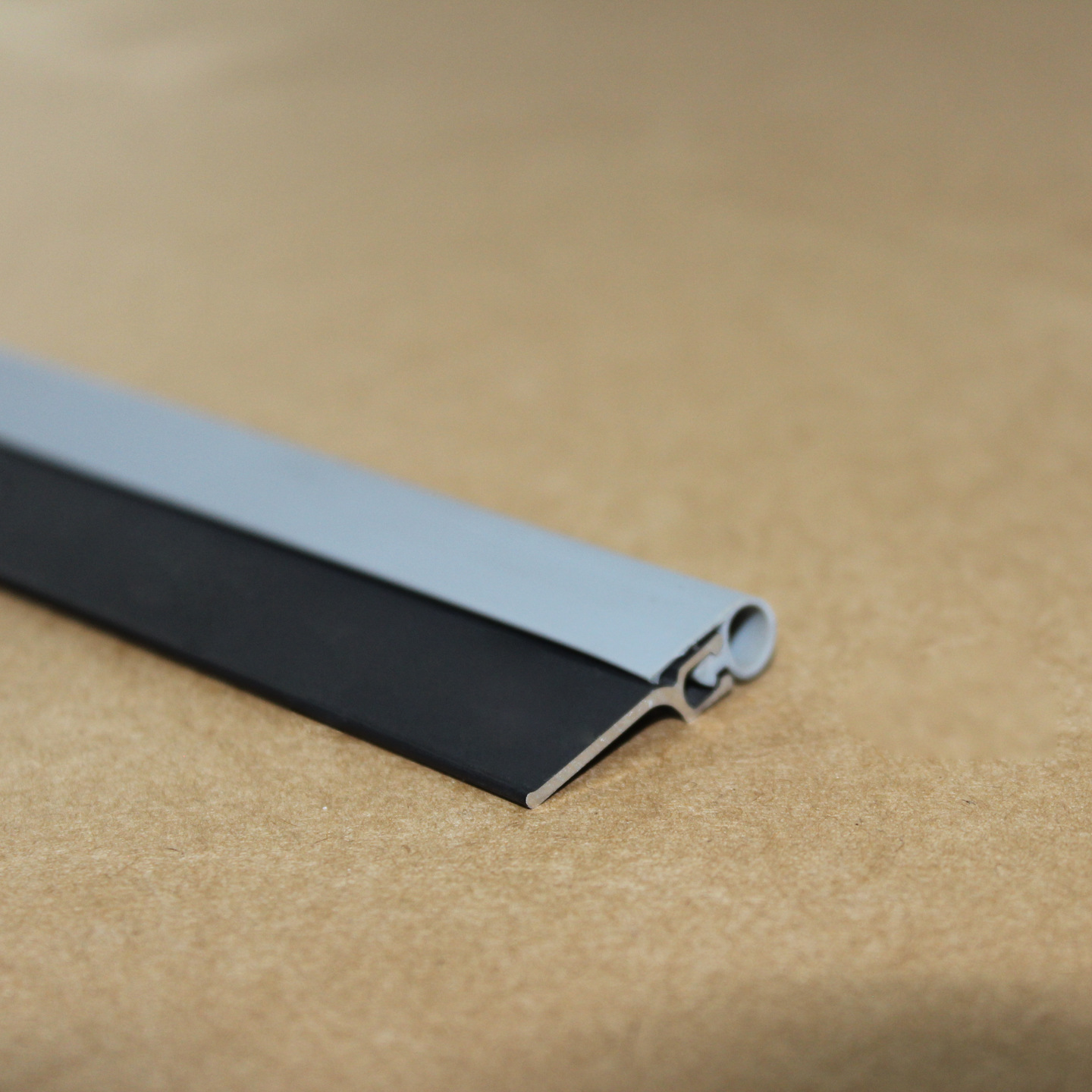 跨境门底PVC灰色胶条遮挡门缝隙条卧室门防撞条美式门窗 型材防尘