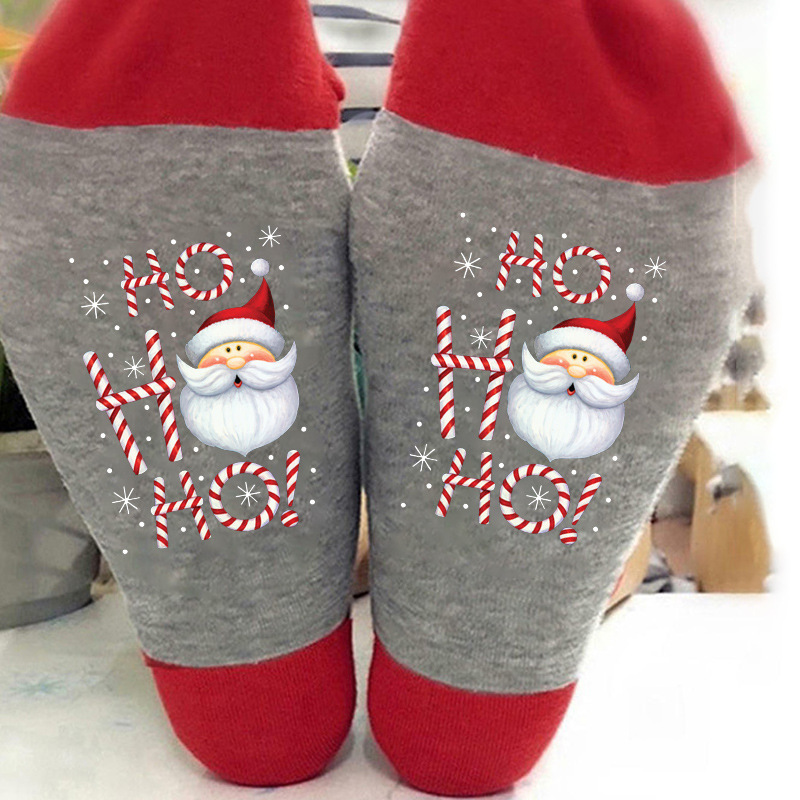 Calcetines navideños con letras de colores en contraste, estampado de muñeco de nieve, calcetines unisex de algodón con elementos navideños para comercio exterior.