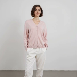 女式针织衫;女式T恤;女式羊毛衫