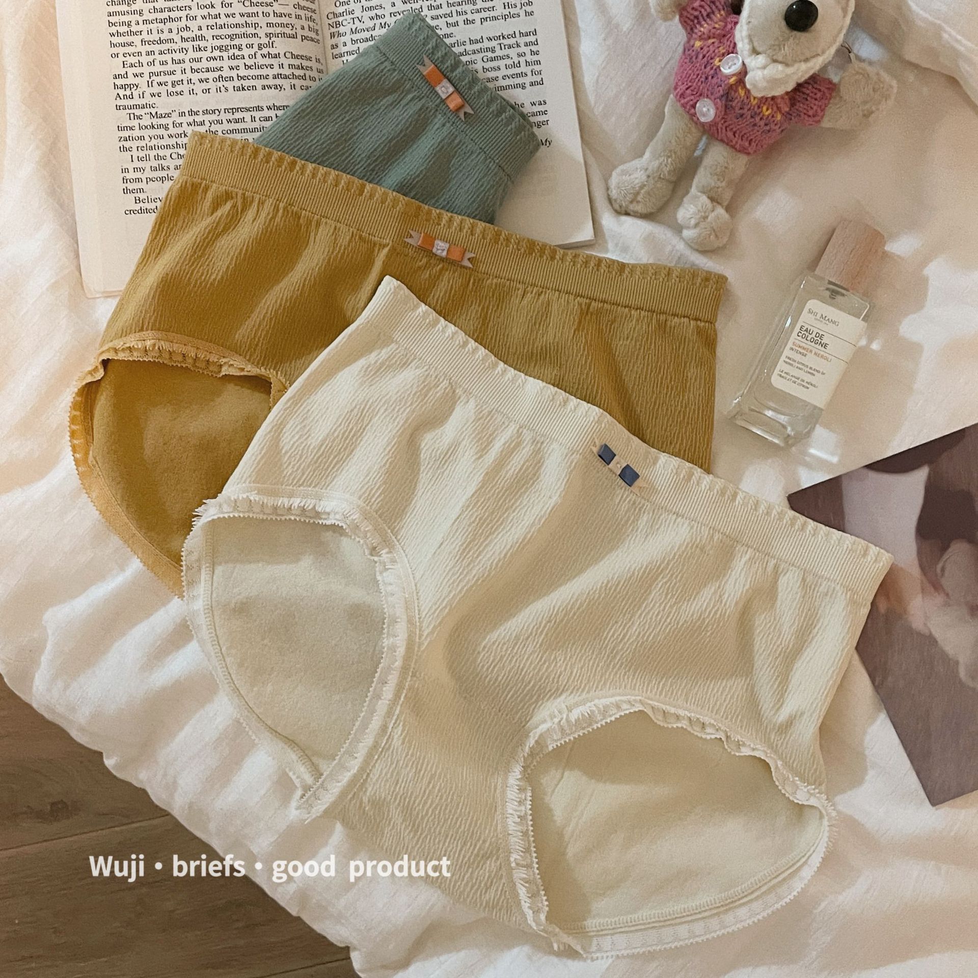 My musical products Japanese simple plain color soft and glutinous skin-friendly splicing without traces pure cotton mid waist high elastic hip triangle women