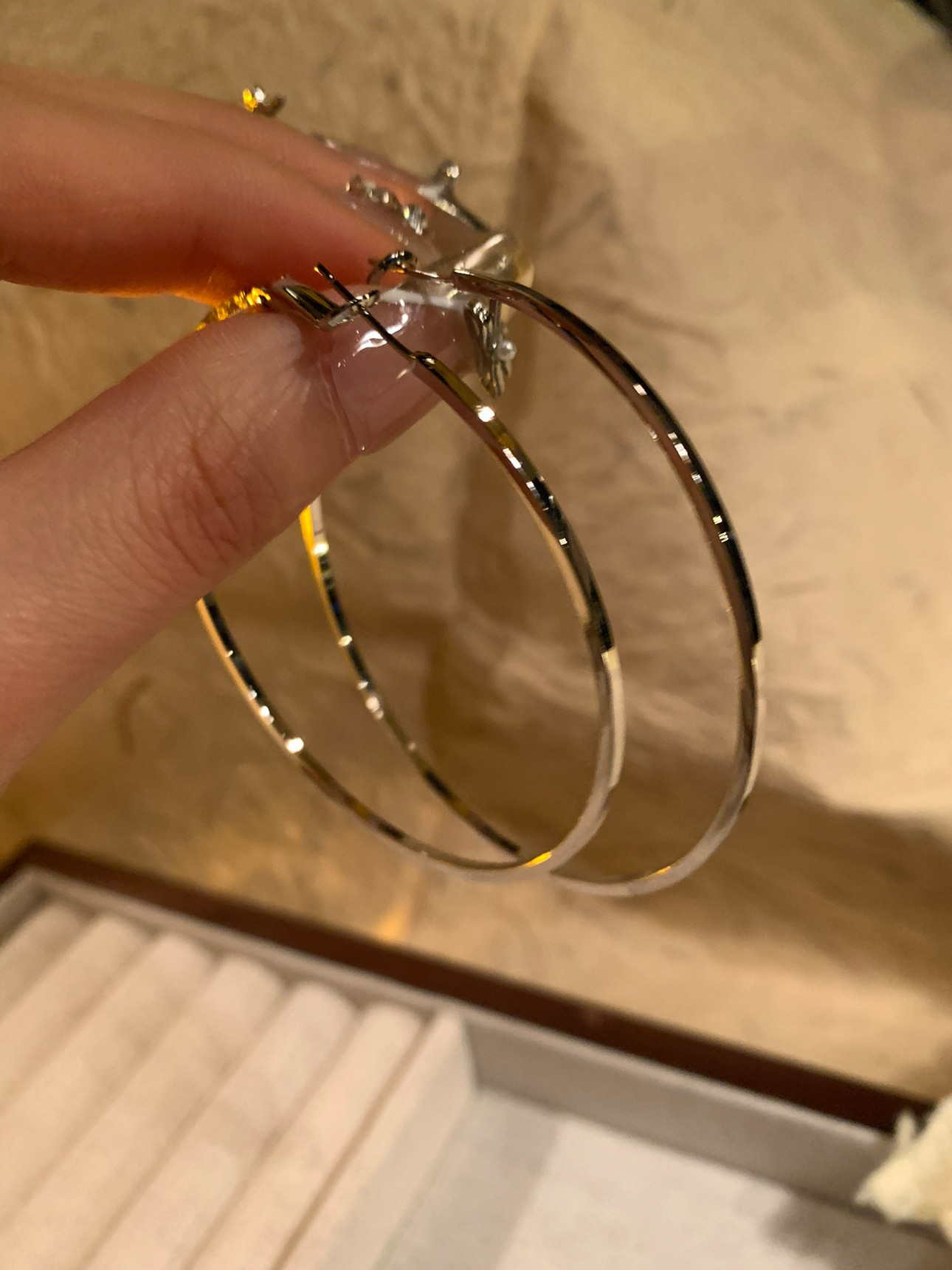 Pendientes ovalados simples de aguja de plata Pendientes de tendencia de personalidad transfronteriza europea y americana Pendientes de diseño de todo fósforo de nicho al por mayor