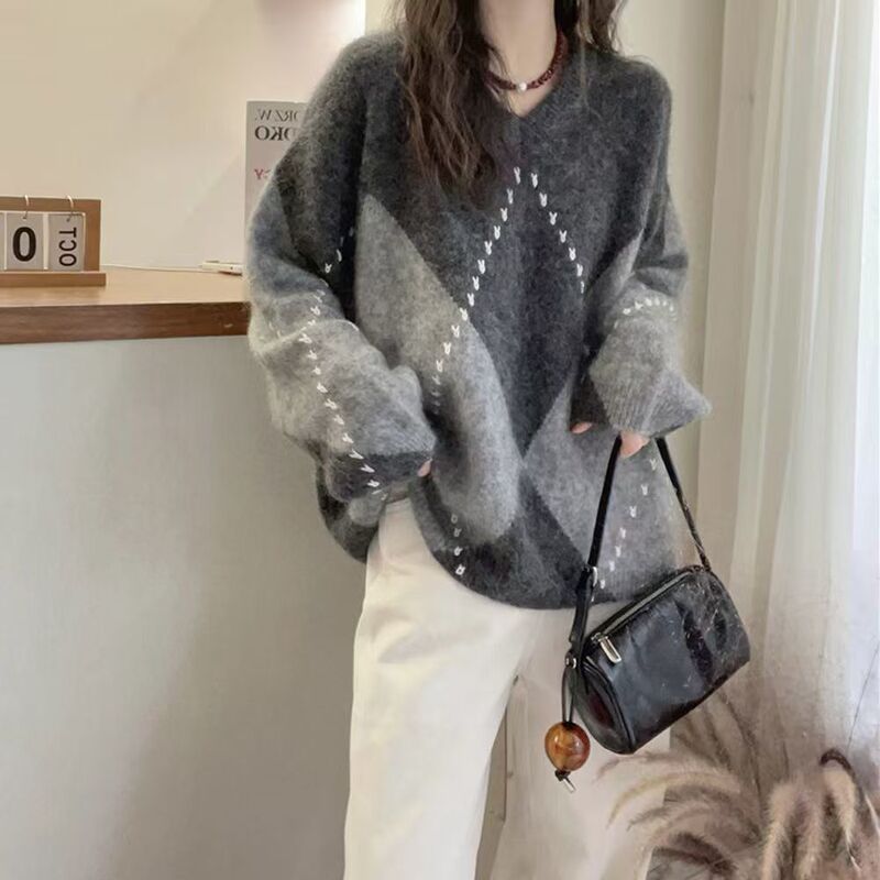 New Soft and Waxy Foreign Style Contrasting Color Rhombus Red Christmas Sweater New Style Lazy New Style Super Nice New Clothes