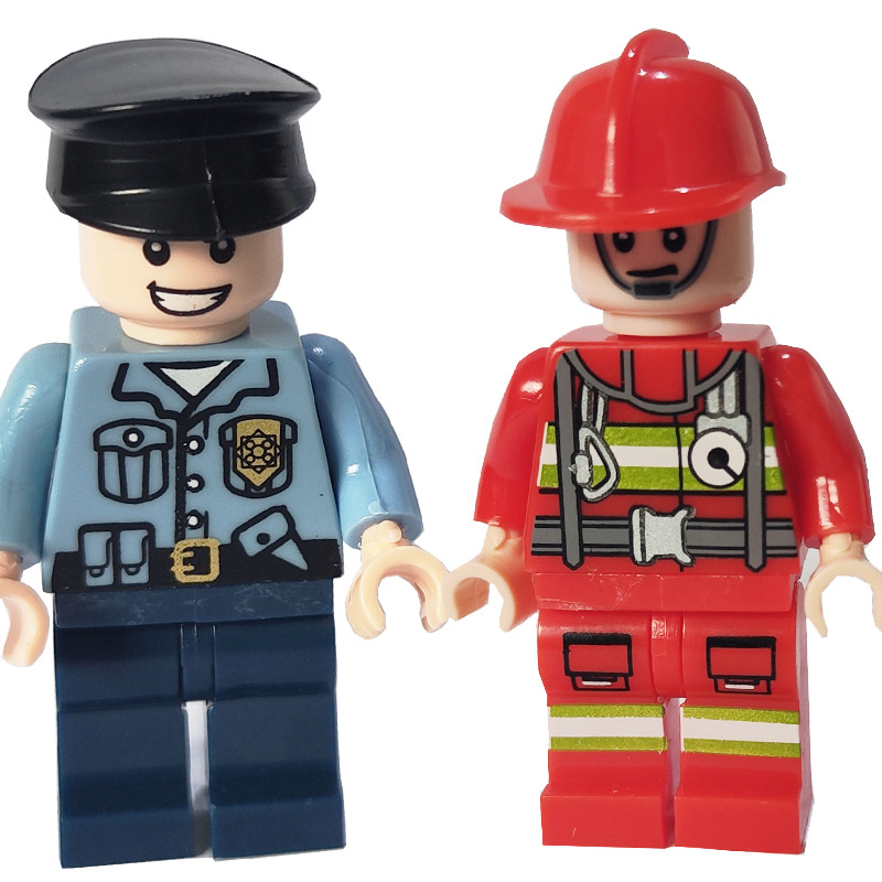 Gifts for the distributor, small police building blocks, and small people 