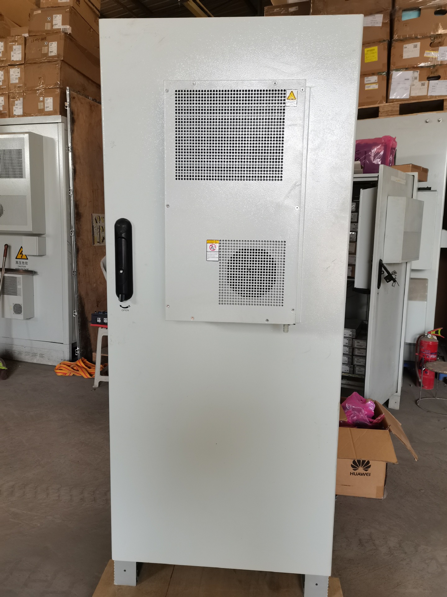 icc330-A1-C1室外电源柜，带48V400A电源系统