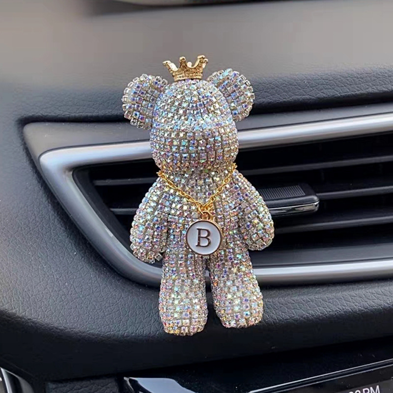 Coche perfume coche aire acondicionado salida de aire aromaterapia al por mayor Fragancia ligera fábrica oso violento decoración del coche suministros adornos