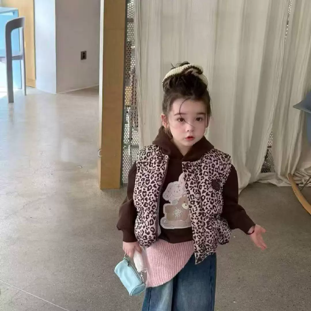 女童两面穿豹纹棉服马甲2025新款秋冬宝宝时髦夹棉坎肩背心外套潮
