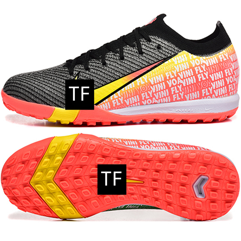 Zapatos de fútbol Assassin 16 con tacos bajos – Antideslizantes y resistentes, para césped artificial, competición y entrenamiento.