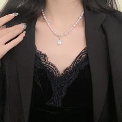 新商品の方糖の気泡のネックレスの真珠の方糖の高級感の銀色の灰色の軽くて豪華で優雅な大衆の設計の高級なネックレス