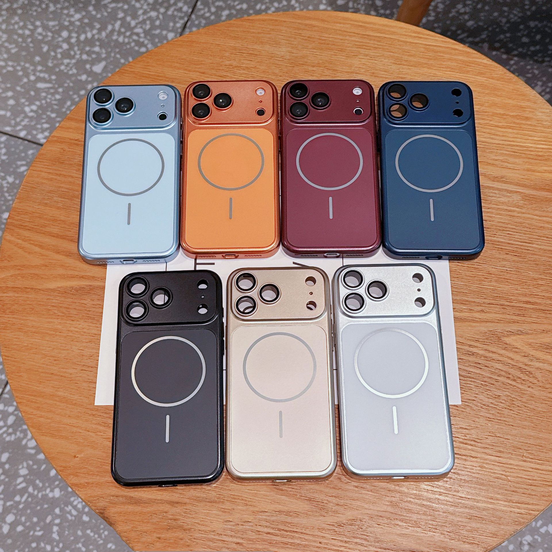 Se aplica a la venta al por mayor de la fábrica de fundas protectoras de teléfonos móviles iPhone 18 de Apple 17promax Mobile Shell PC Second Change 17 Magnetic Aspiration iPhone 18