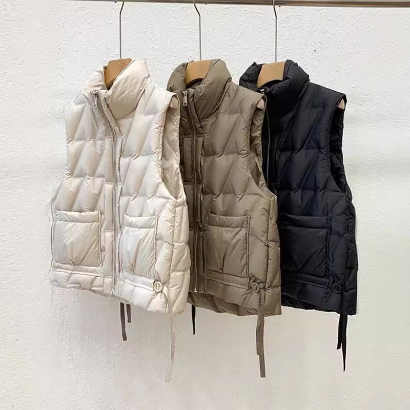 New cross-border autumn and winter women's down vest, short, lightweight, fashionable, heat-sealed white duck down, high-end inner lining, trendy.