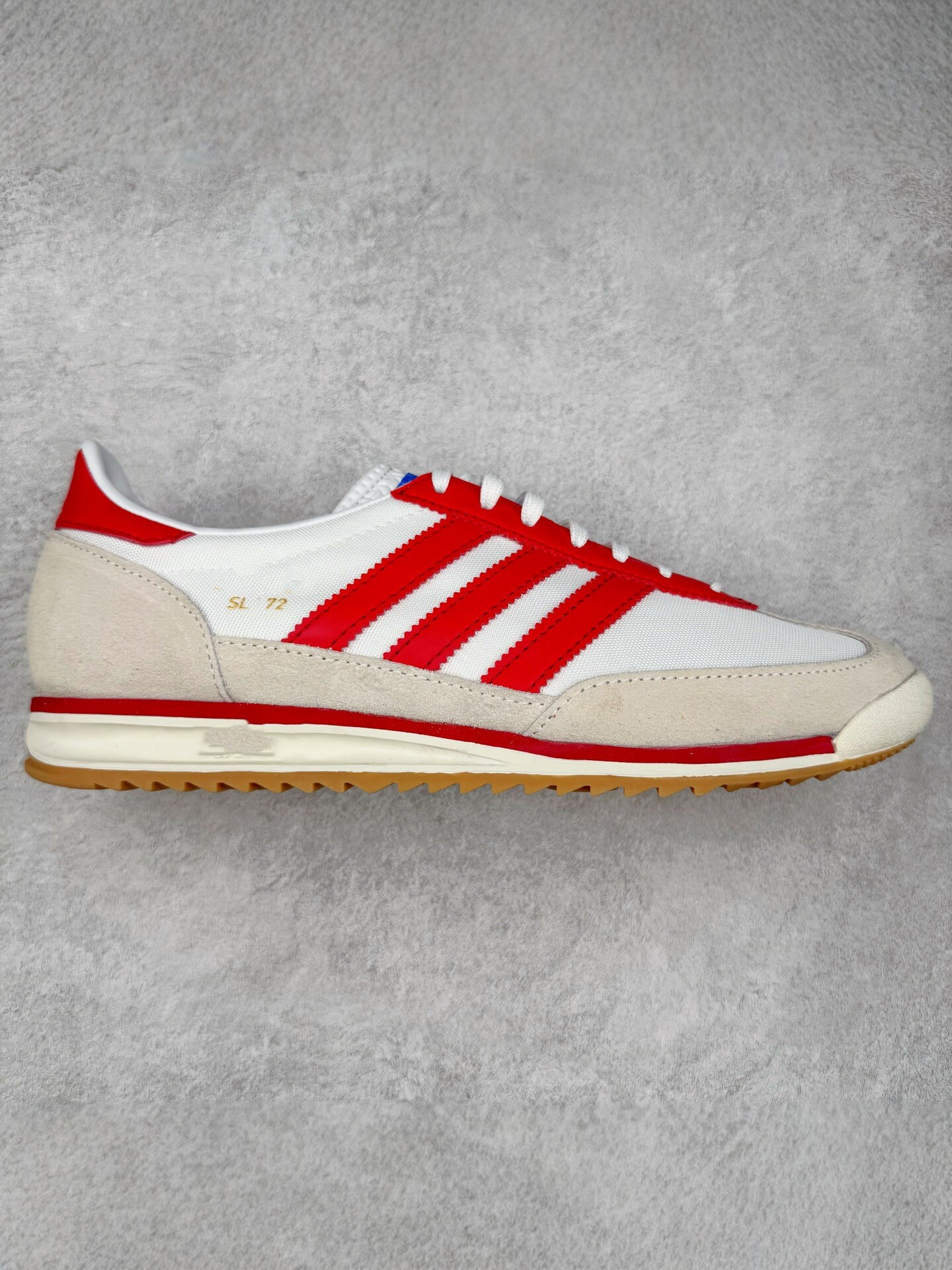 Kişi və qadın idman ayaqqabısı, aşağı üstü casual sneaker