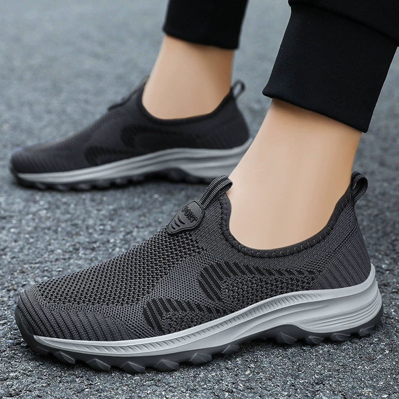 Мужские прогулочные туфли, новая осенняя модель, дышащие повседневные сетчатые туфли, мягкая подошва, удобные кроссовки, старинные тканевые туфли в стиле старого Пекина для мужчин.