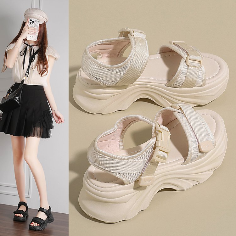 Sandalias deportivas de suela gruesa para mujeres 2026 verano nuevo velcro dedos abiertos de moda muffins zapatos anti-deslizantes