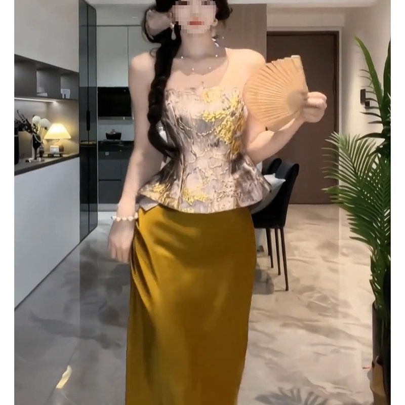 新中式国风套装感巨好看立体雕花外套背心半身裙三件套秋|undefined