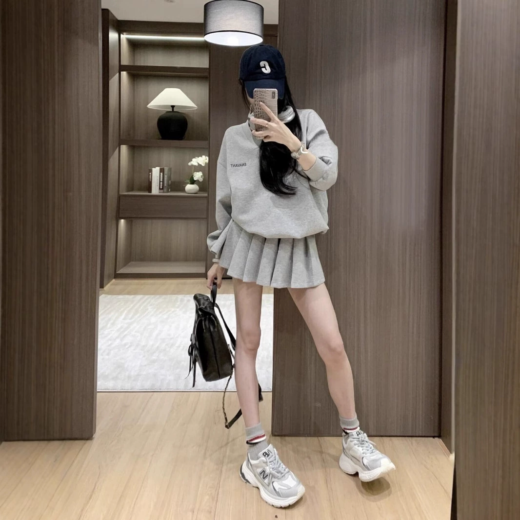 Новый европейский весенний и осенний набор женской корейской моды повседневная спортивная одежда с V-образным вырезом плиссированная юбка