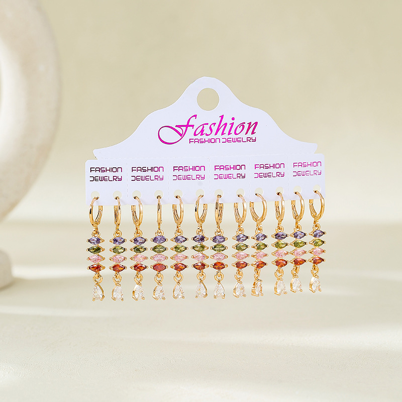 Amazon Hot Sale Zircon de color irregular botón de bordillo único diseño de nicho ligero de lujo minimalista