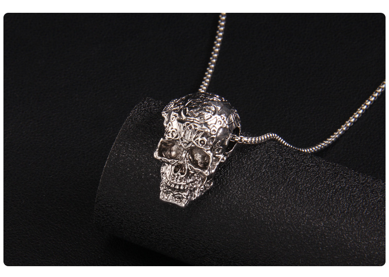 Fashion Skull Stainless Steel Three-dimensional Necklace 1 Piece