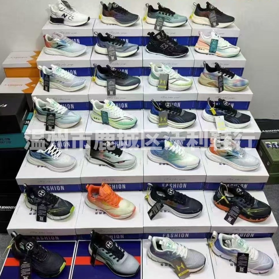 福建品牌鞋批发处理鞋赶集摆摊运动鞋子货源高弹跑步鞋库存外贸鞋