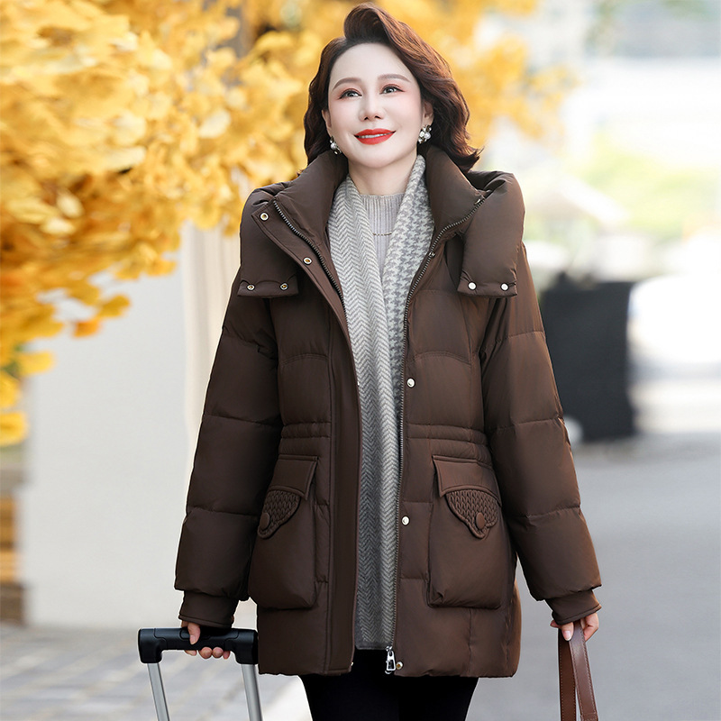 专柜冬季新款中年妈妈羽绒服女高端中长款收腰洋气白鸭绒保暖外套