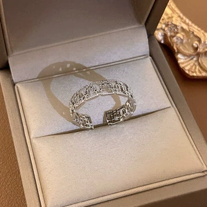 П fashionable ring with zircon?