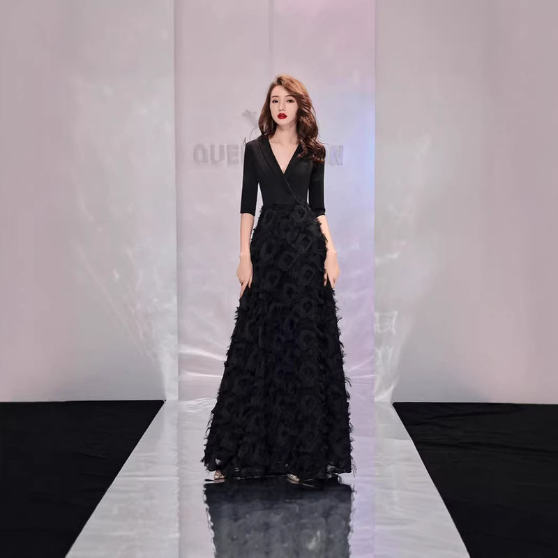High-End Evening Dress for Women, New Style for Photo Shoots, Registration, Banquets, Elegant Black Suit Collar, Mid-Sleeve Lace Conductor Gown