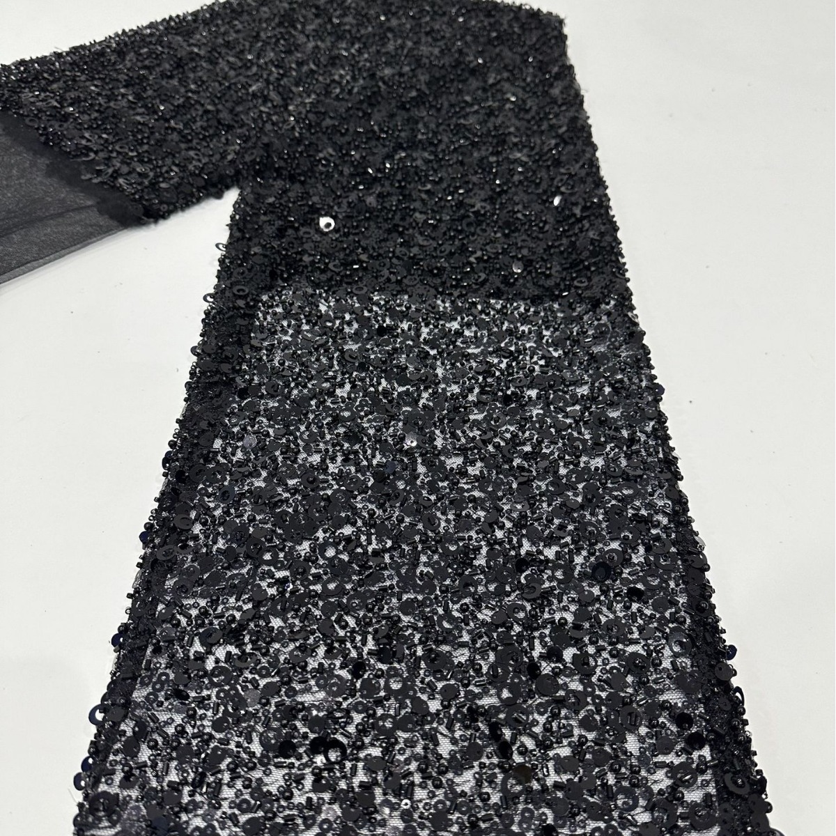 Inventario de piezas de pendientes pesados sequinado tubo de perlas bordado tela de malla vestido vestido de boda cheongsam tela de vestido