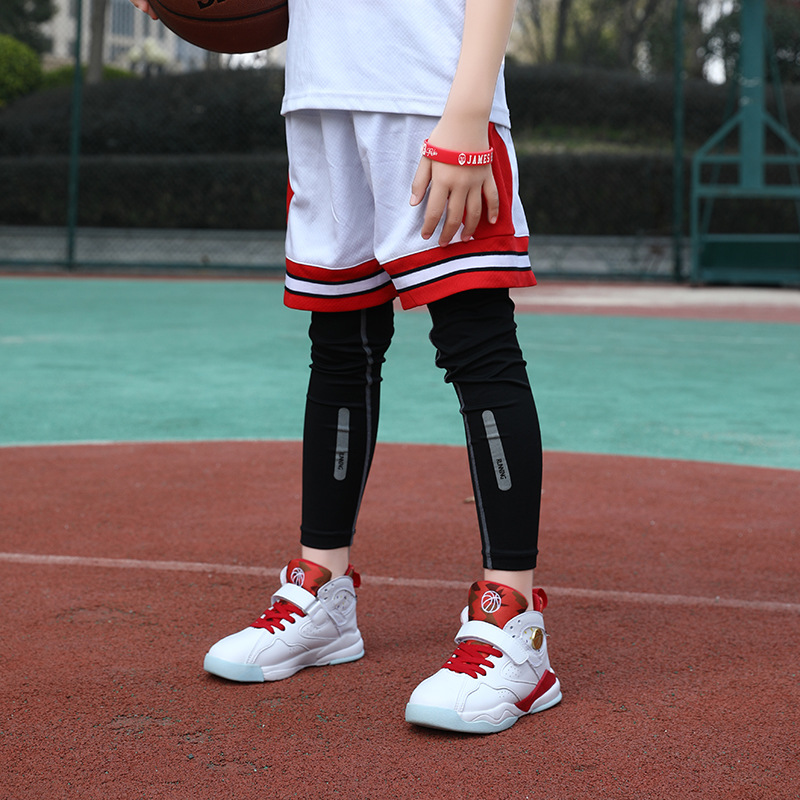 Basketballsko til børn åndbare med velcro_voghion.com