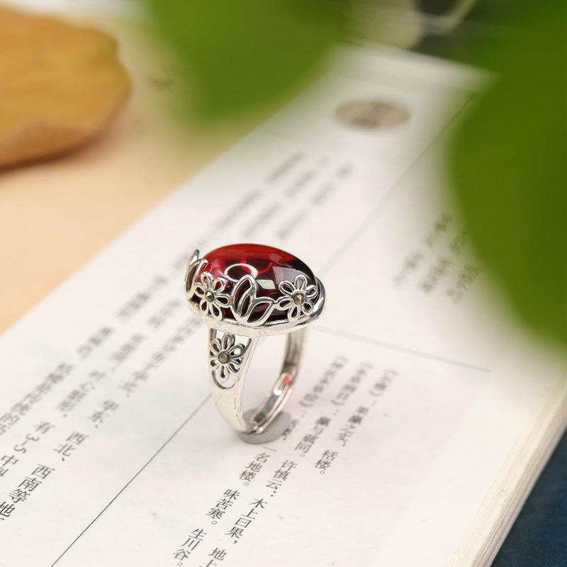 S925 Thai Silver Agate Ring Women's Wholesale Retro Old Ethnic Style Oval Red Corundum Ring Literary Flower