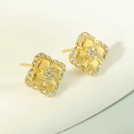 项链;耳钉;耳扣