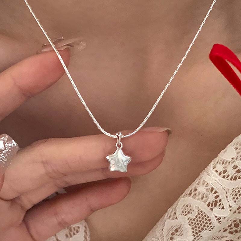 Lucky Five-Pointed Star Snake Bone Necklace for Women, Cute Smiling Face Star Necklace, Clavicle Chain, Forest Style, Small Fresh Niche Design