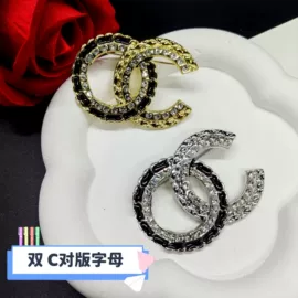 胸针;吊坠;胸花