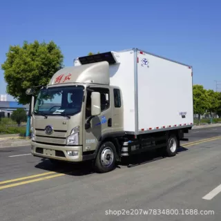 4.2米排半冷藏车 小黄牌果蔬运输冷冻保鲜车 12吨拉绿通不超载