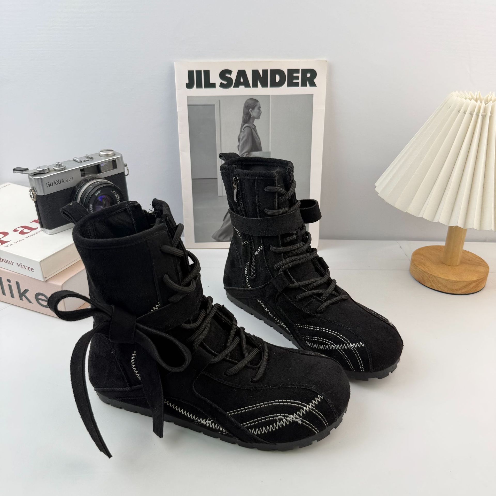 Botas de boxeo de ondas distantes botas Martin botas de mujer otoño 2025 nuevas botas cortas estilo británico botas de caballero retro botas de mujer