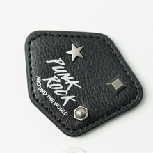 优选服装箱包仿皮标皮牌制作小批量烫金牛皮标商标压印logo工厂