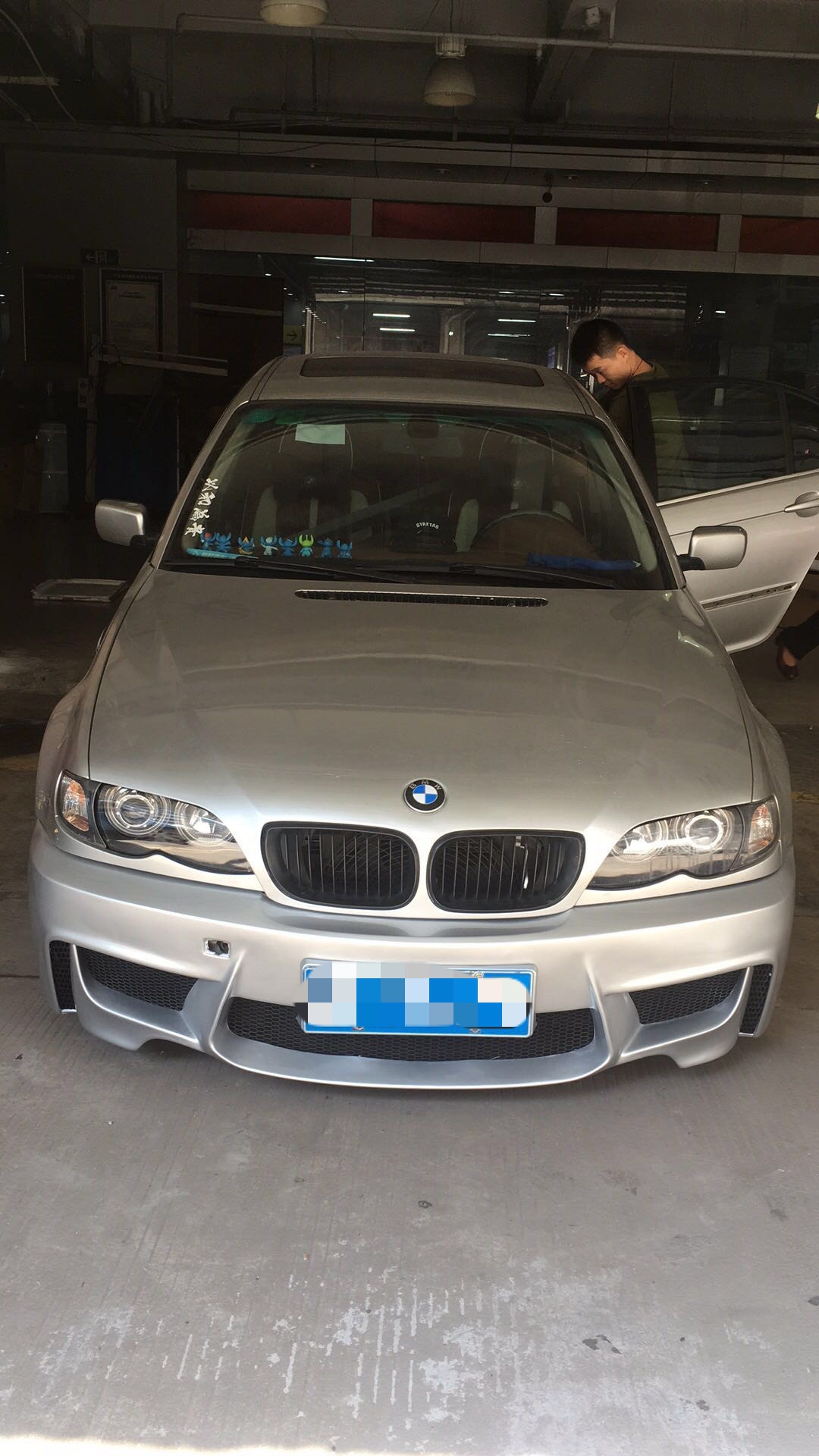 Suitable for BMW 3 Series E46, for modifying the front and rear bumpers and adding a full body kit
