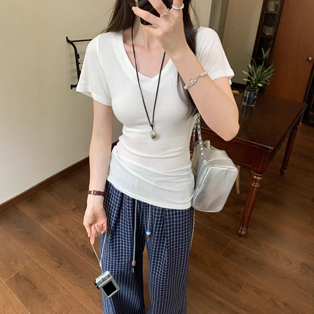 燕麦色v领正肩掐腰短袖T恤女夏季纯色修身显瘦天丝面膜感辣妹上衣|undefined