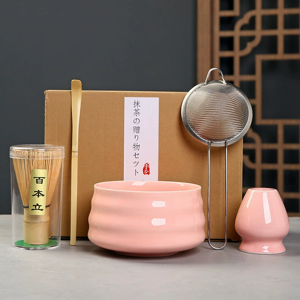 Pink round bowl