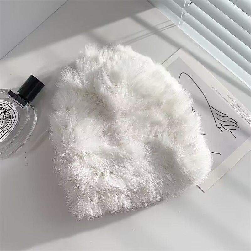 순백의 어린이 겨울 토끼털 모자