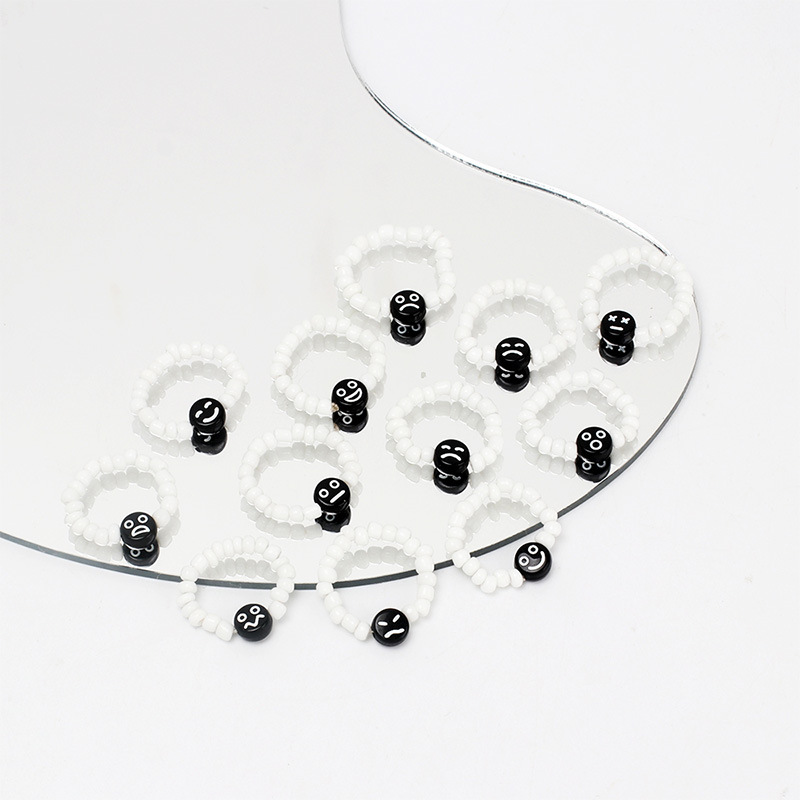 Cute  Face Plastic Bead Beaded Rings display picture 2