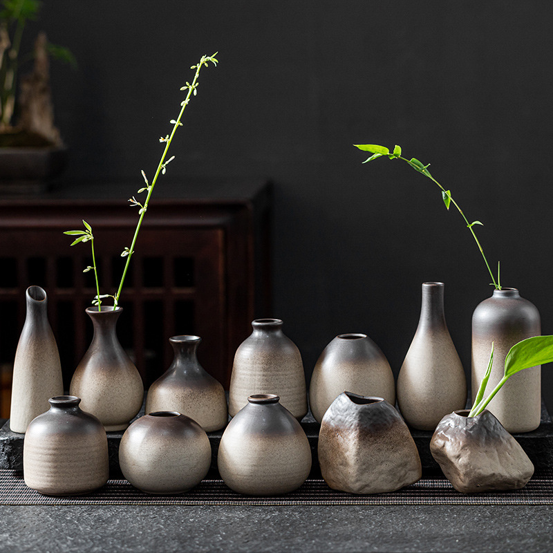 Mini ceramic vase, Japanese ceramic flower vessel, tea table vase, coarse pottery Zen style, Chinese copper money grass home decoration