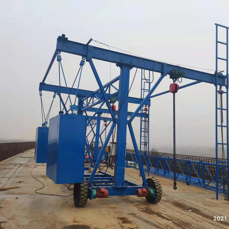 桥梁外侧施工台车 高架桥电动泄水管安装设备 泄水管用施工台车