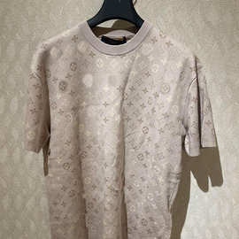 正确版本V家新款渐变沙漠色提花针织短袖T恤