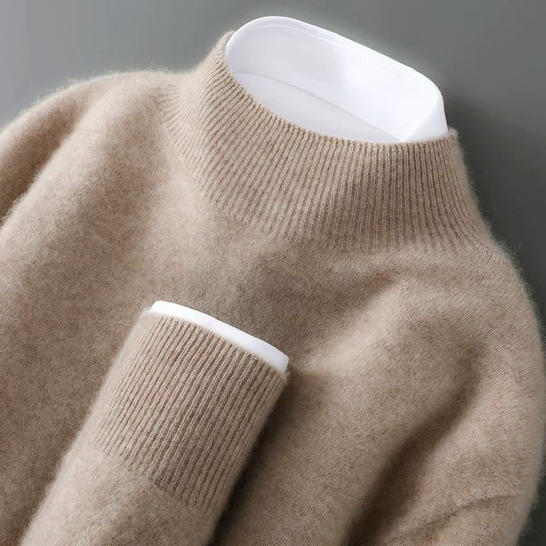 New autumn and winter men's knitted pullover sweater with half-high collar, casual loose seamless knit sweater
