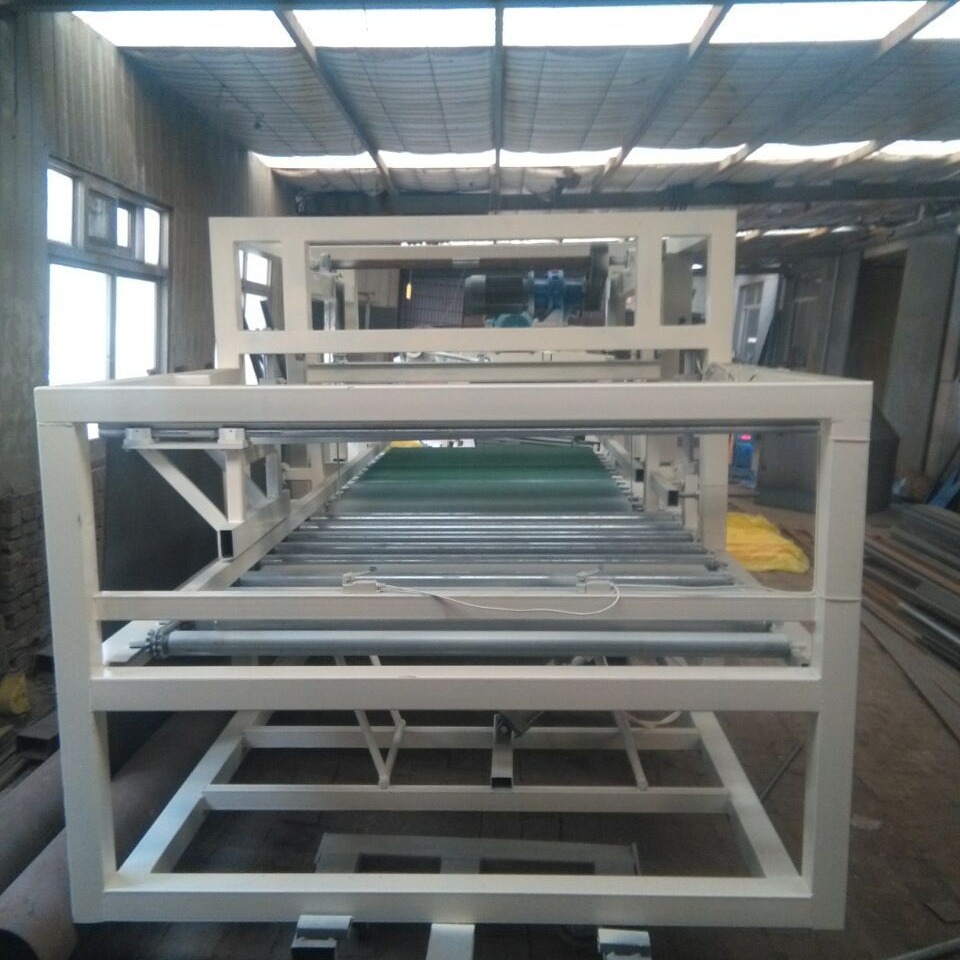 宏达厂家全自动水泥发泡保温板切割机-外墙防火保温板设备简介