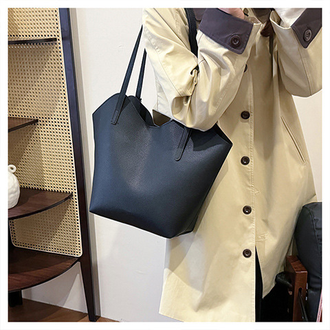 638g Weight Polyester Lining Material Magnetic Buckle Closure Type Double Shoulder Straps Strap Type Tote Bag Bags Type Casual, Daily, Shopping Occasion Pu Leather Material Solid Color Pattern All Seasons Season Women's Gender Classic Style Style Dumpling Shape Shape Women's Pu Leather Solid Color Classic Style Dumpling Shape Magnetic Buckle Tote Bag 12