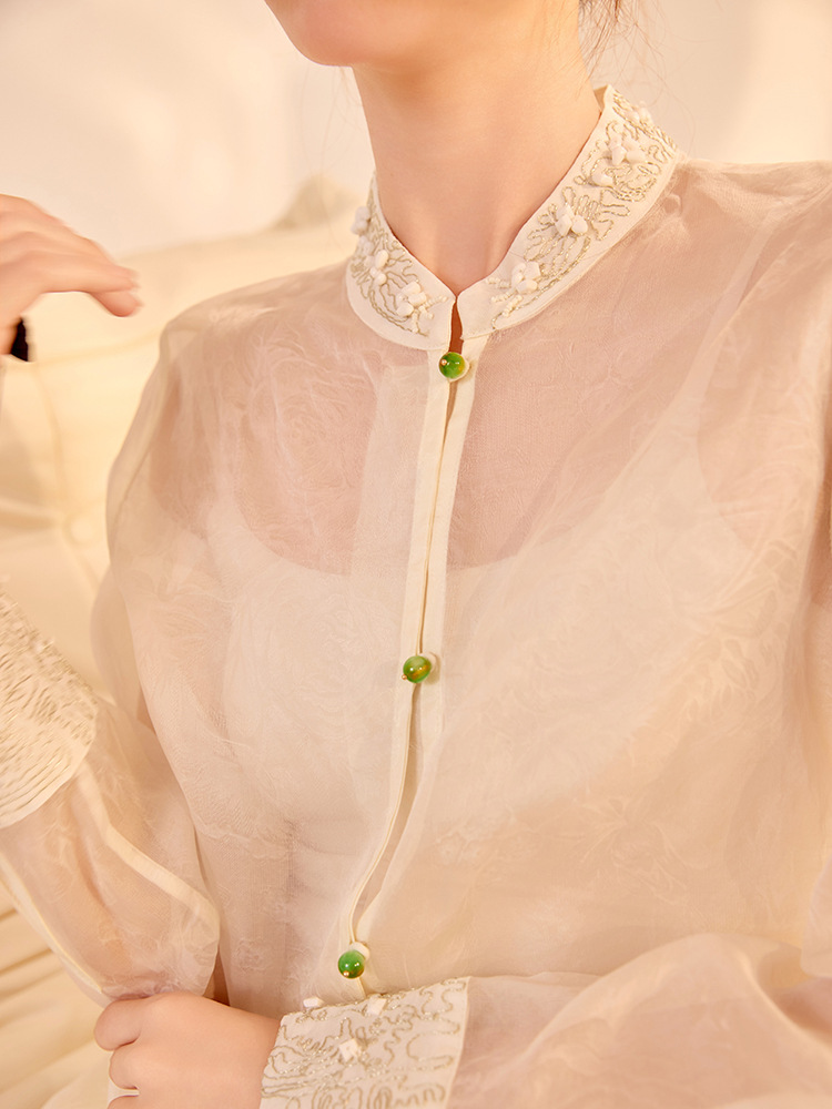 Áo sơ mi nữ phong cách Trung Hoa mới cổ đứng thêu hoa lụa tằm mỏng nhẹ — Màu mơ
