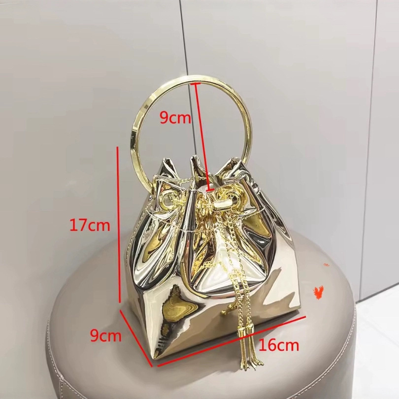 Bolso de hombro para mujer con cadena metálica elegante_voghion.com