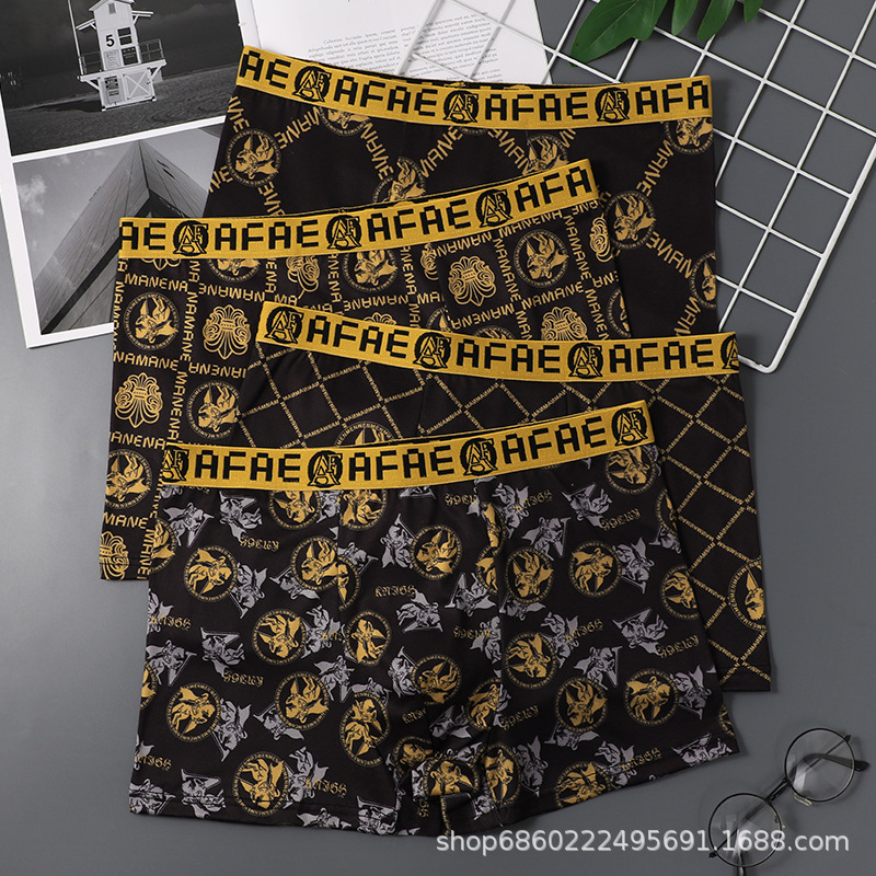 A generation of men's luxury black gold underwear printed antibacterial breathable fashion shorts boxer teenage boxer shorts